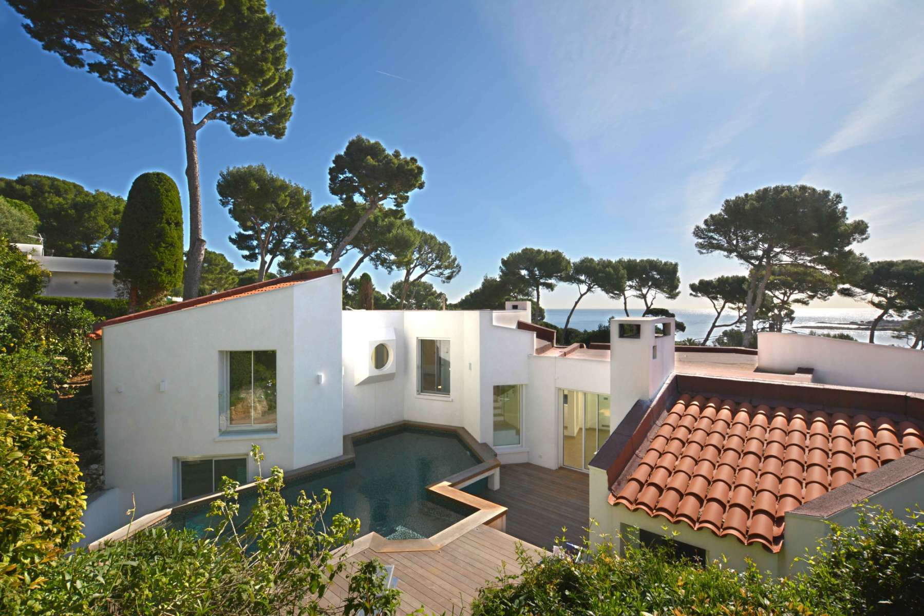 Villa to sell next to la Garoupe beach at Cap d'Antibes